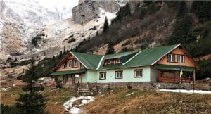 Cazare în Munții Bucegi – Pensiuni, cabane și hoteluri pentru toate gusturile
