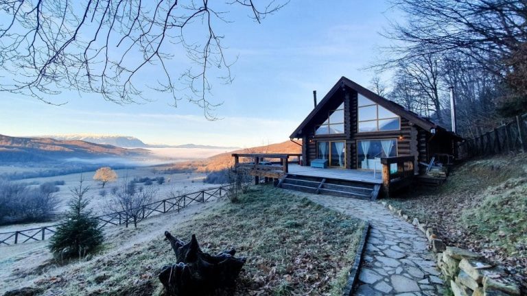 Top cabane montane în Munții Bucegi – Confort și priveliști de vis