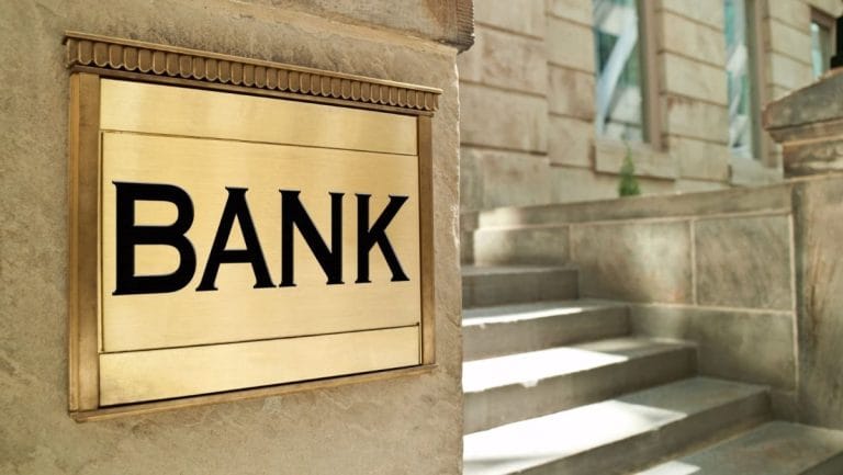 Cele mai bune bănci din România pentru depozite și credite în 2025 Cele mai bune bănci din România pentru depozite și credite în 2025