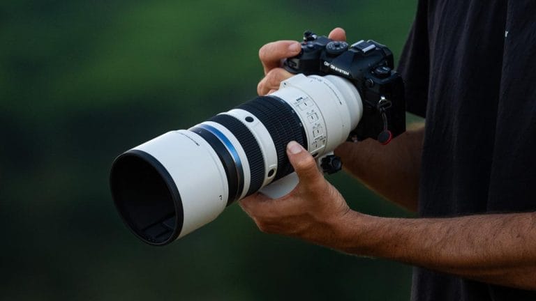 OM System 50 200mm F2.8 IS Pro
